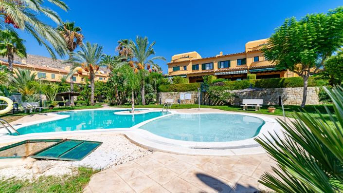 Image No.1-3 Bed Property for sale