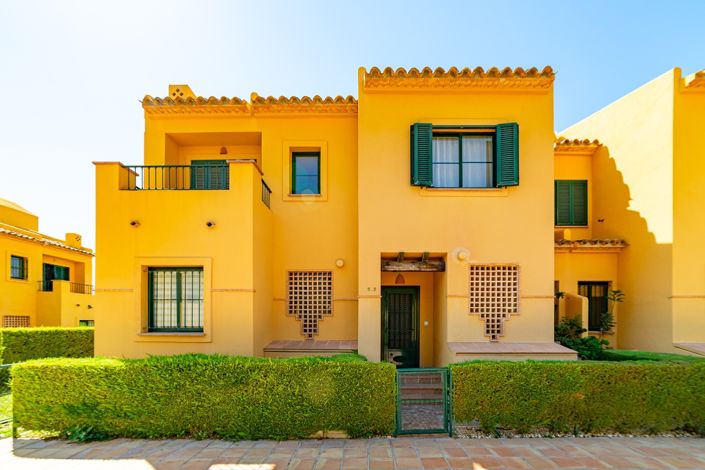 Image No.5-3 Bed Property for sale