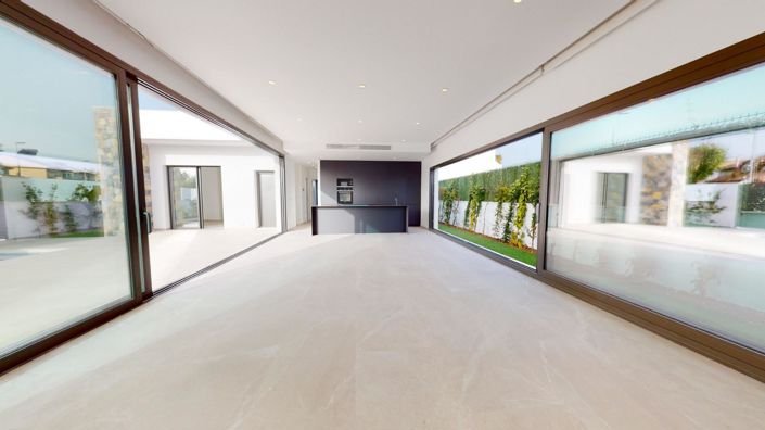 Image No.6-3 Bed Villa for sale