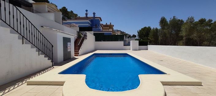 Image No.25-2 Bed Property for sale