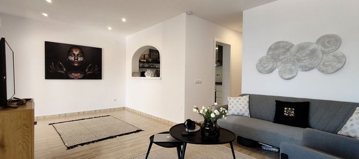 Image No.8-2 Bed Property for sale