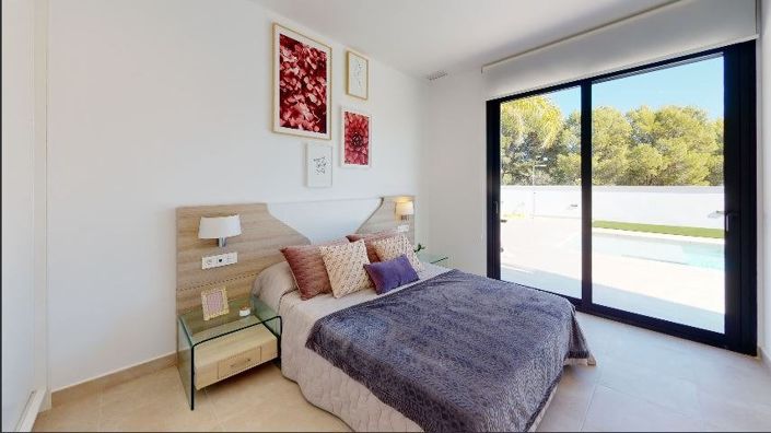 Image No.14-3 Bed Villa for sale