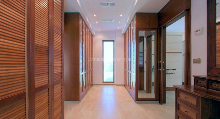 Image No.17-6 Bed Villa for sale