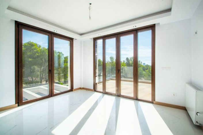 Image No.16-4 Bed Villa for sale