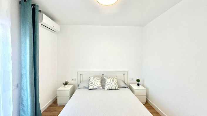 Image No.16-3 Bed Property for sale