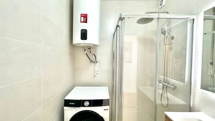 Image No.21-3 Bed Property for sale