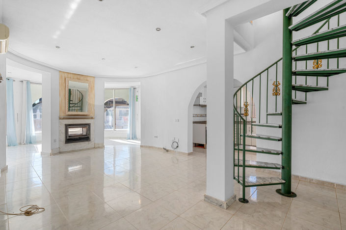 Image No.14-4 Bed Villa for sale