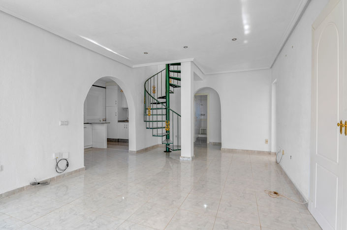 Image No.15-4 Bed Villa for sale