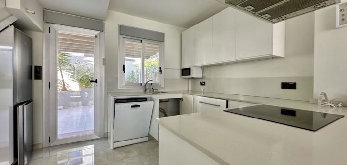 Image No.9-3 Bed Villa for sale