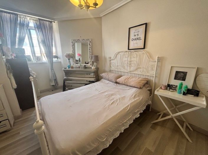 Image No.14-2 Bed Apartment for sale