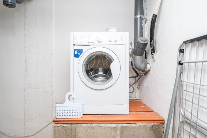 Image No.38-4 Bed Property for sale