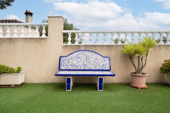 Image No.41-4 Bed Property for sale