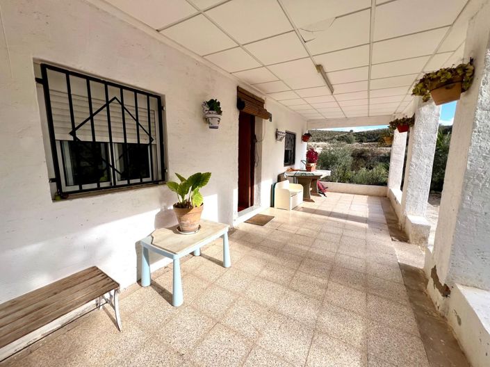 Image No.2-3 Bed Villa for sale