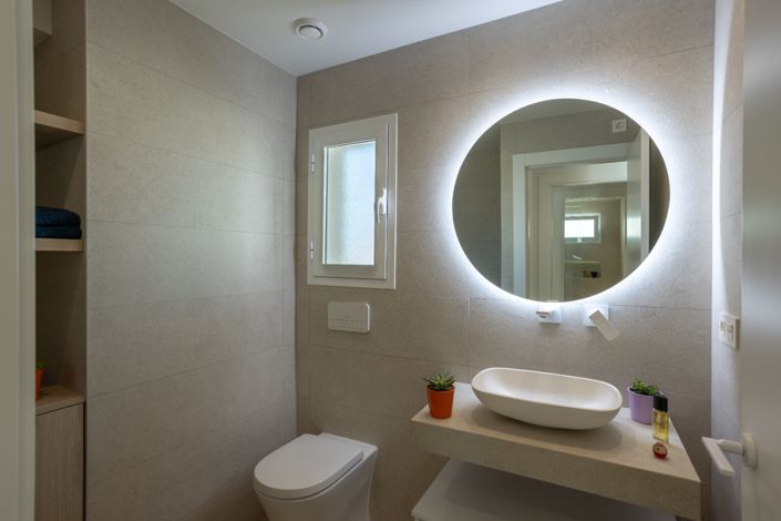 Image No.39-2 Bed Apartment for sale