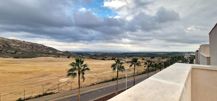 Image No.40-3 Bed Apartment for sale