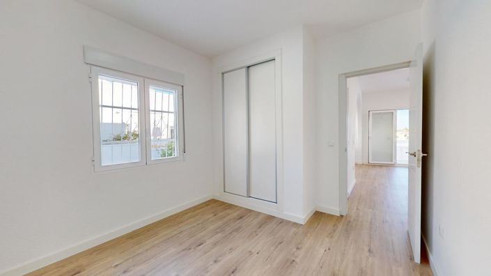 Image No.13-2 Bed Apartment for sale