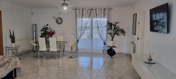 Image No.11-6 Bed Villa for sale