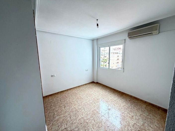 Image No.6-Appartement de 2 chambres à vendre à Torrevieja