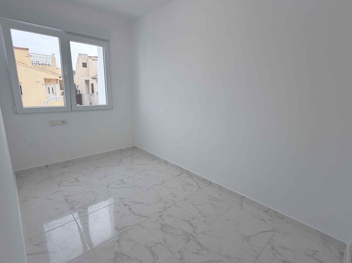 Image No.18-Propriété de 3 chambres à vendre à Torrevieja