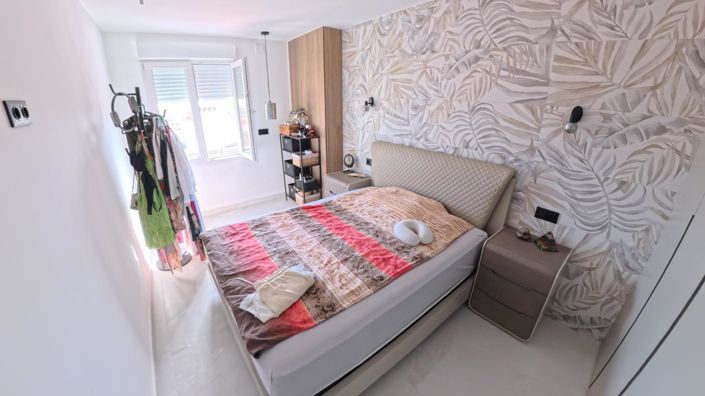 Image No.10-3 Bed Apartment for sale