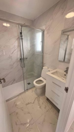 Image No.16-3 Bed Property for sale