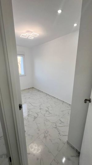 Image No.34-3 Bed Property for sale