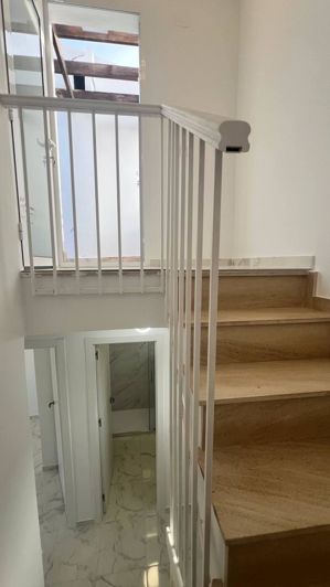 Image No.39-3 Bed Property for sale