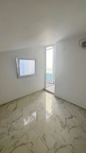 Image No.42-3 Bed Property for sale