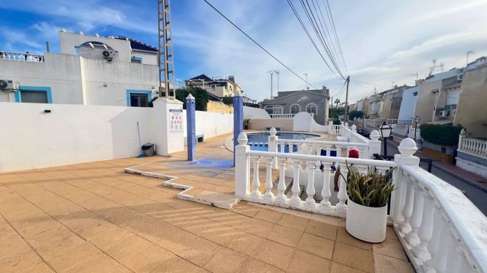 Image No.48-3 Bed Property for sale