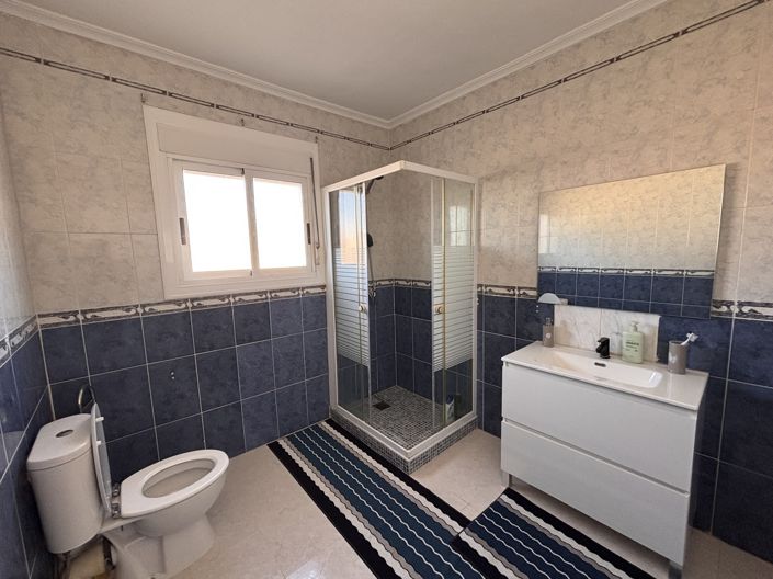 Image No.37-5 Bed Villa for sale