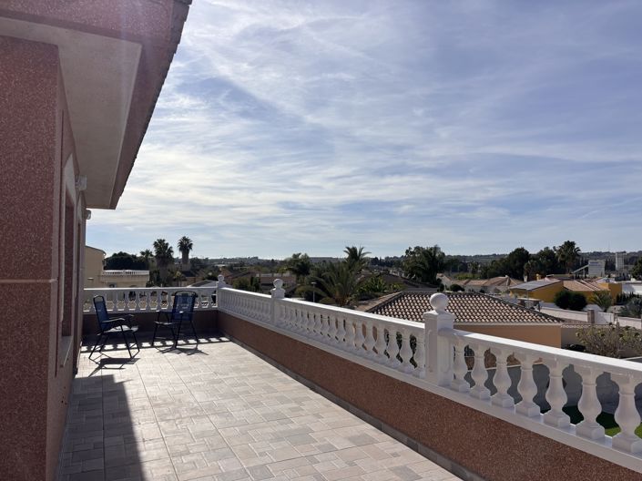 Image No.43-5 Bed Villa for sale