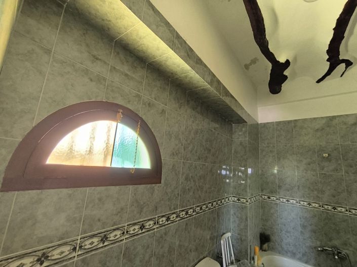 Image No.15-8 Bed Villa for sale