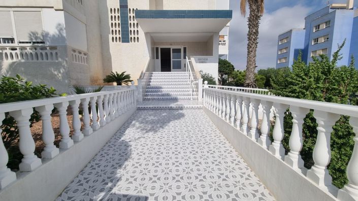 Image No.2-Appartement de 1 chambre à vendre à Torrevieja