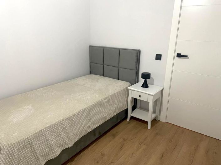 Image No.13-3 Bed Apartment for sale