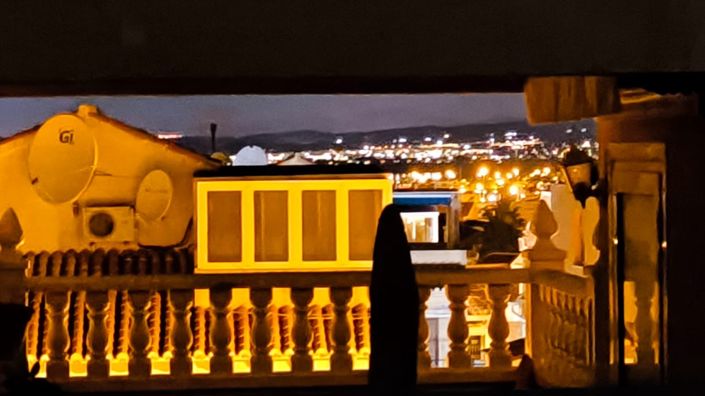 Image No.35-2 Bed Property for sale