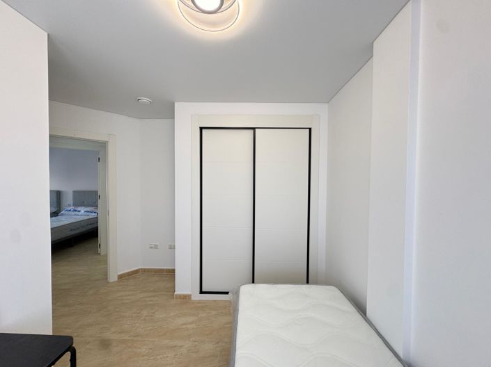 Image No.28-3 Bed Apartment for sale