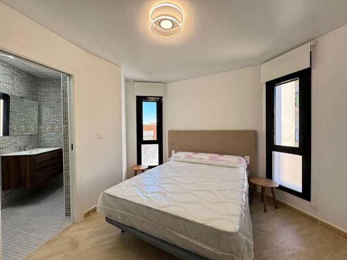 Image No.29-3 Bed Apartment for sale