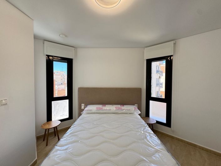 Image No.30-3 Bed Apartment for sale