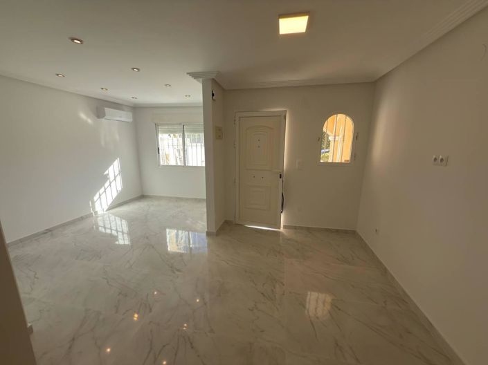 Image No.8-Propriété de 2 chambres à vendre à Torrevieja