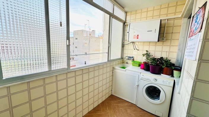 Image No.9-3 Bed Apartment for sale