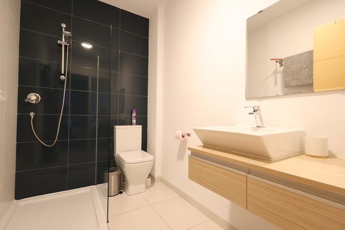 Image No.15-2 Bed Apartment for sale