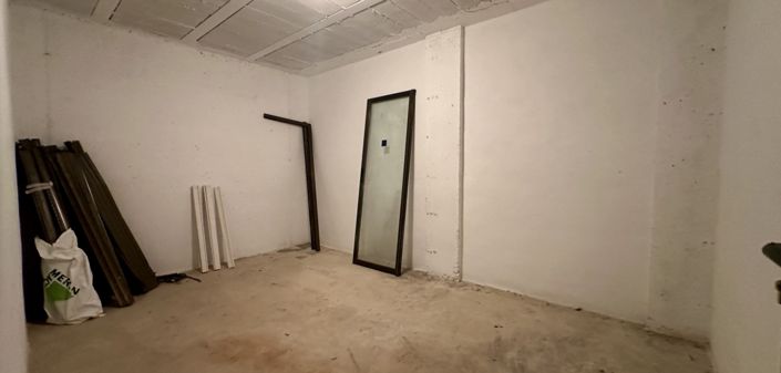 Image No.47-3 Bed Property for sale