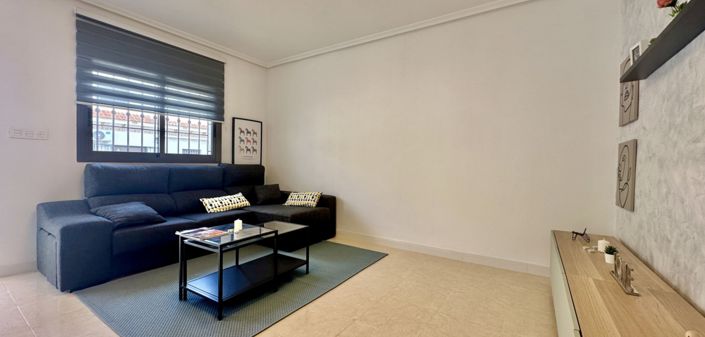 Image No.9-3 Bed Property for sale