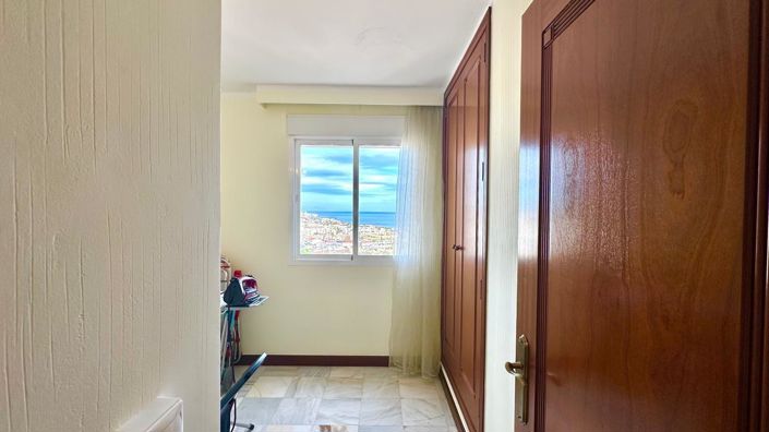 Image No.12-3 Bed Apartment for sale