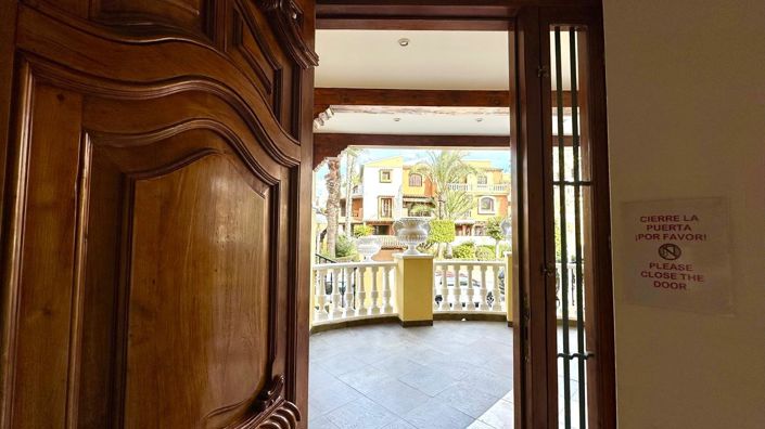 Image No.8-3 Bed Apartment for sale