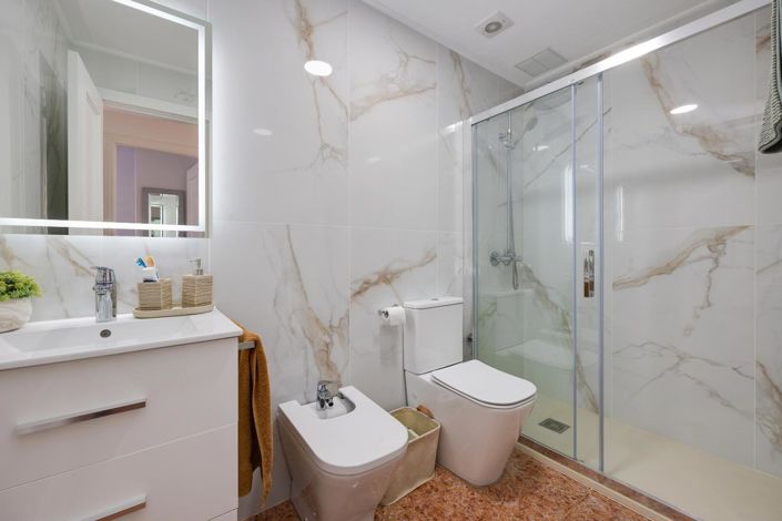 Image No.18-2 Bed Apartment for sale