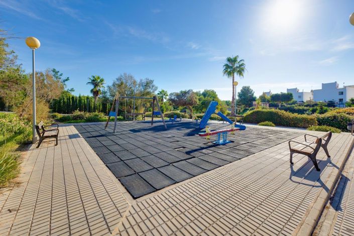 Image No.44-2 Bed Apartment for sale