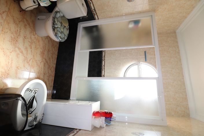 Image No.31-3 Bed Property for sale