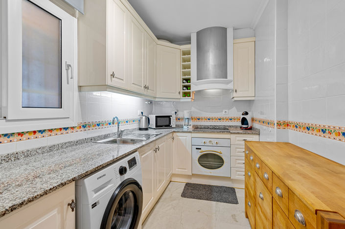 Image No.13-2 Bed Apartment for sale