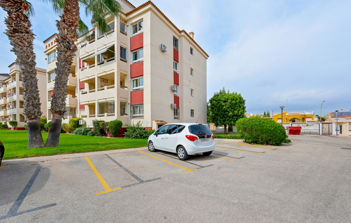 Image No.35-2 Bed Apartment for sale